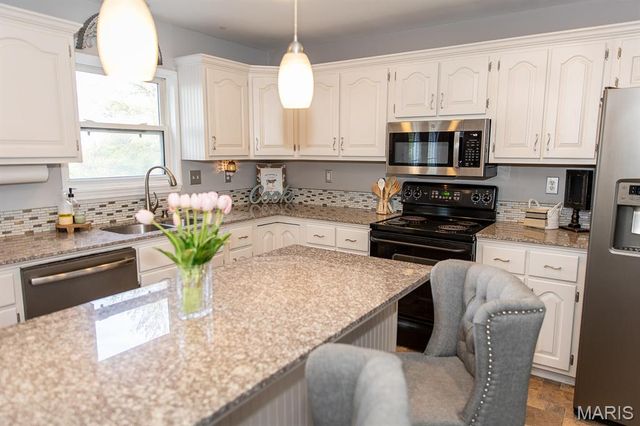 1525 Prehistoric Hill Drive, Imperial, MO 63052