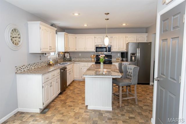 1525 Prehistoric Hill Drive, Imperial, MO 63052