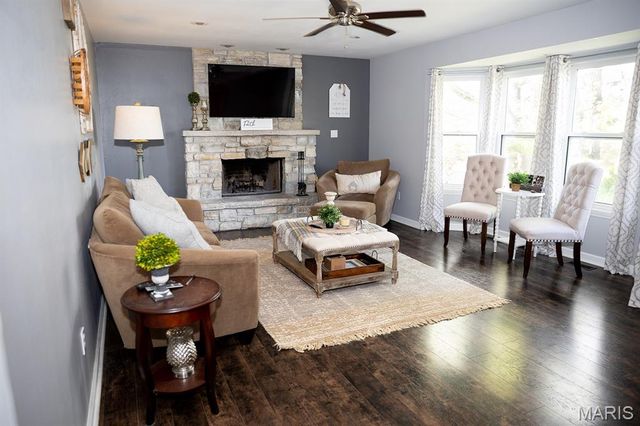 1525 Prehistoric Hill Drive, Imperial, MO 63052