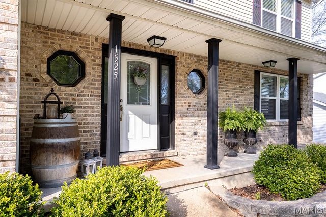 1525 Prehistoric Hill Drive, Imperial, MO 63052