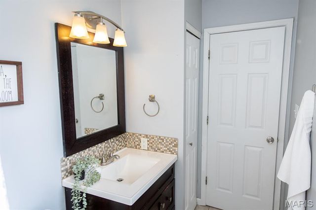 1525 Prehistoric Hill Drive, Imperial, MO 63052