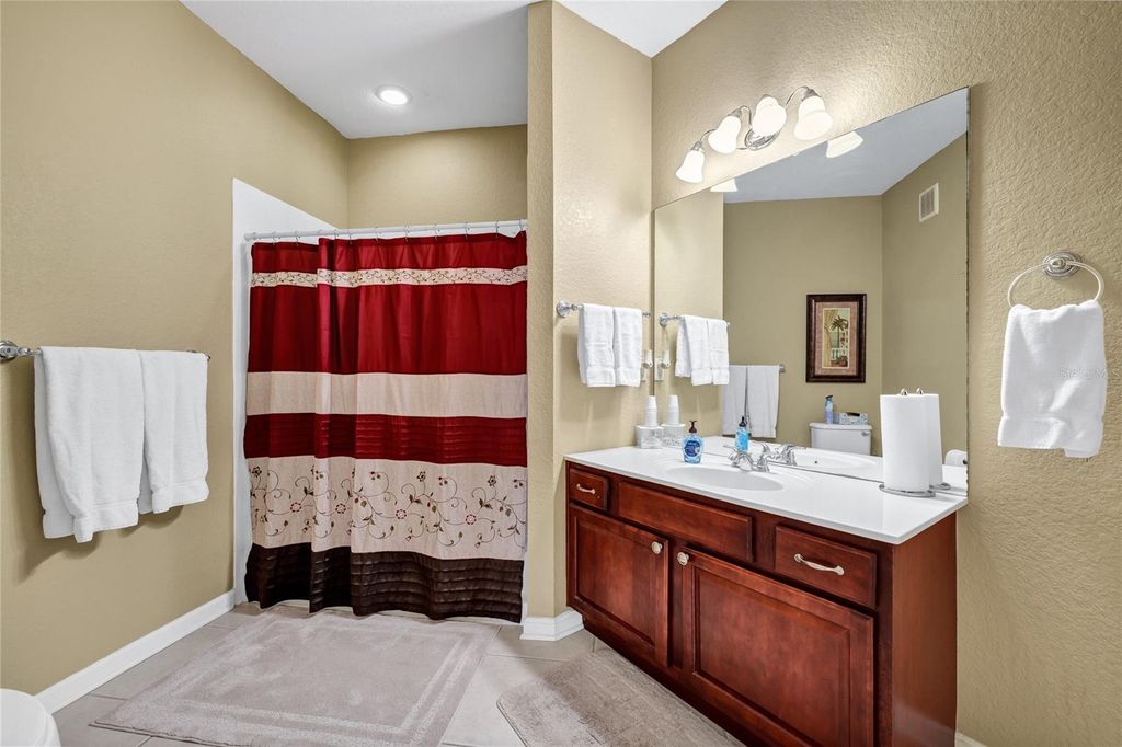 Image 19 of property listing at 4114 BREAKVIEW DR DRIVE 10602, Orlando, FL 32819