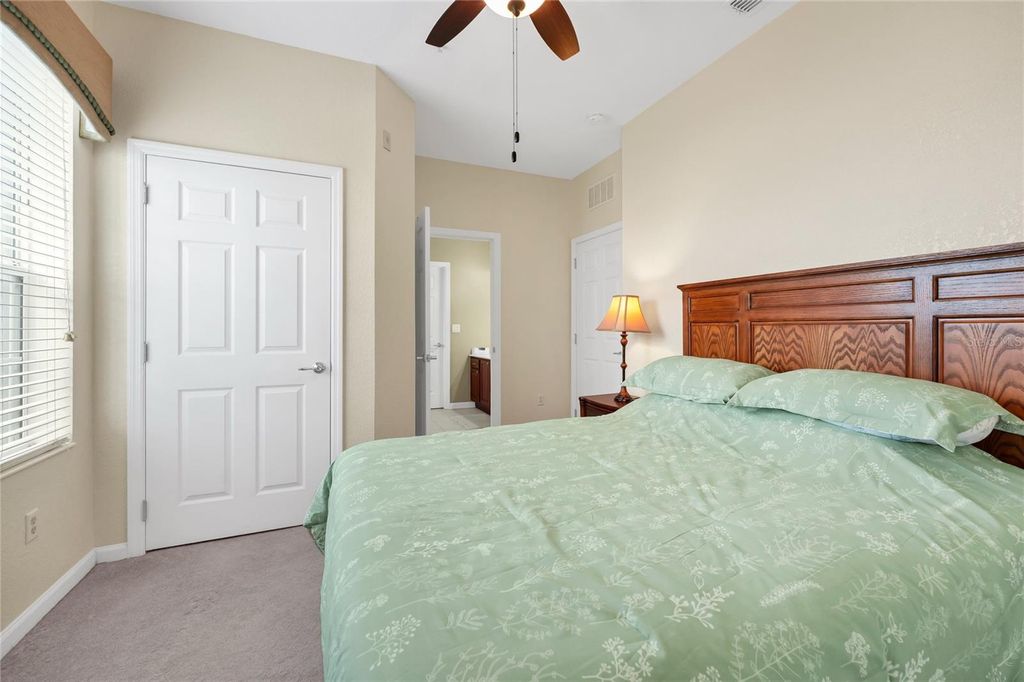 Image 23 of property listing at 4114 BREAKVIEW DR DRIVE 10602, Orlando, FL 32819