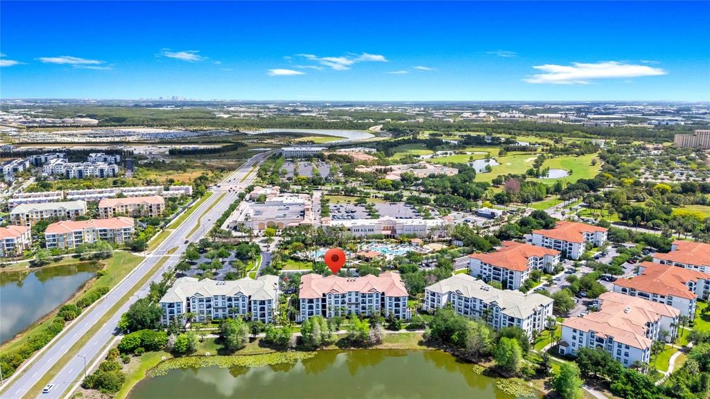 Image 41 of property listing at 4114 BREAKVIEW DR DRIVE 10602, Orlando, FL 32819