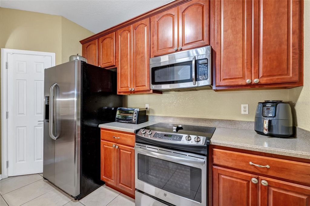 Image 9 of property listing at 4114 BREAKVIEW DR DRIVE 10602, Orlando, FL 32819