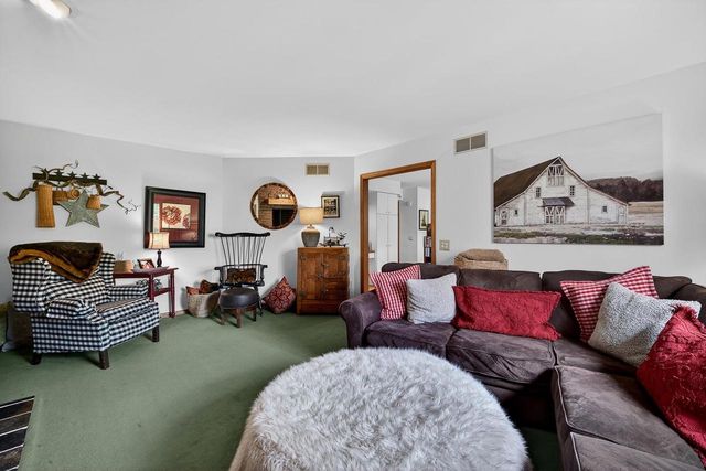 321 Sauk Creek Drive, Madison, WI 53717