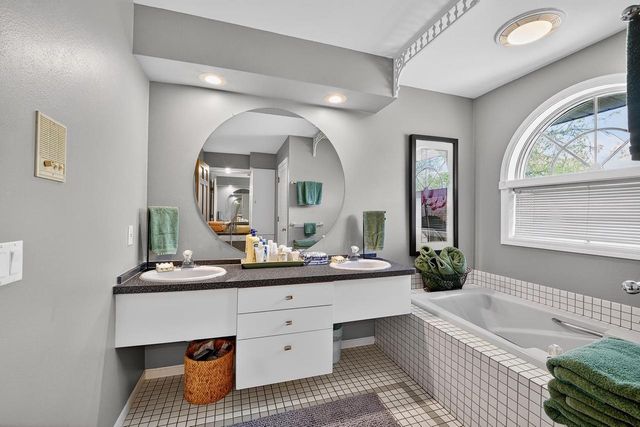 321 Sauk Creek Drive, Madison, WI 53717