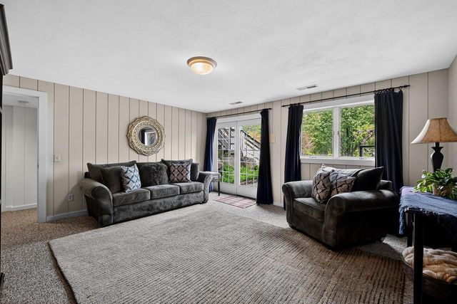 321 Sauk Creek Drive, Madison, WI 53717