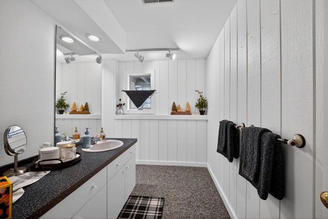 321 Sauk Creek Drive, Madison, WI 53717