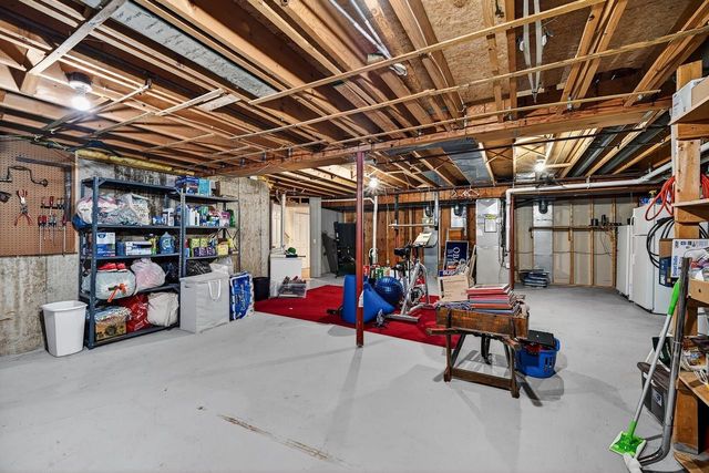 321 Sauk Creek Drive, Madison, WI 53717
