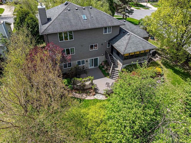 321 Sauk Creek Drive, Madison, WI 53717