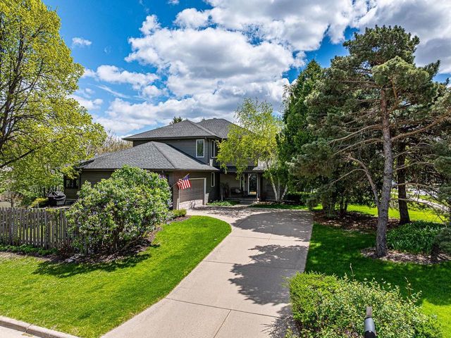 321 Sauk Creek Drive, Madison, WI 53717