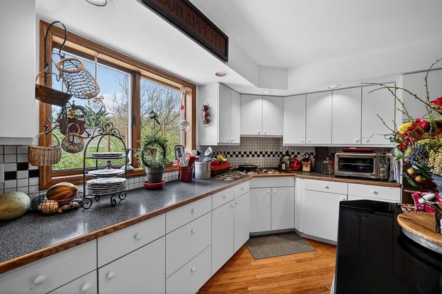 321 Sauk Creek Drive, Madison, WI 53717