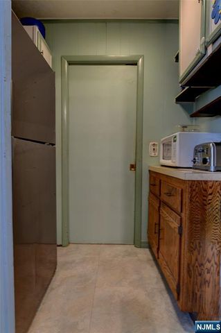 15-14 Bellair Avenue, Fair Lawn, NJ 07410
