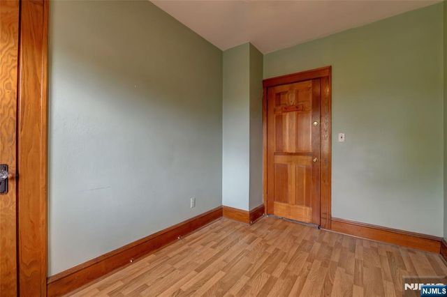 15-14 Bellair Avenue, Fair Lawn, NJ 07410