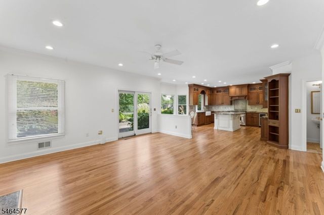 31 Old Farm Rd, Berkeley Heights Twp., NJ 07922