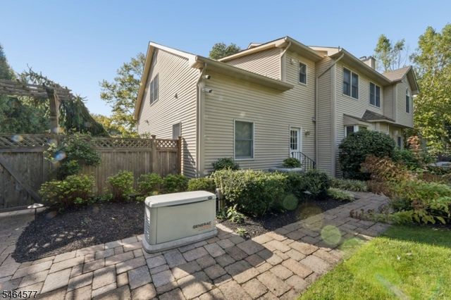 31 Old Farm Rd, Berkeley Heights Twp., NJ 07922