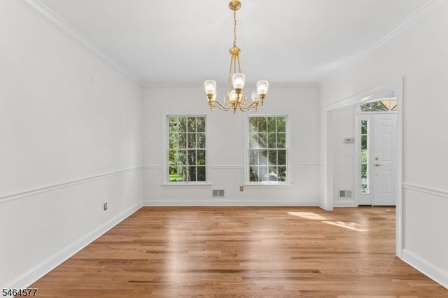 31 Old Farm Rd, Berkeley Heights Twp., NJ 07922