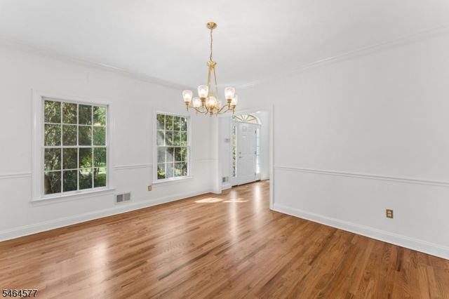 31 Old Farm Rd, Berkeley Heights Twp., NJ 07922