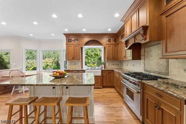 31 Old Farm Rd, Berkeley Heights Twp., NJ 07922