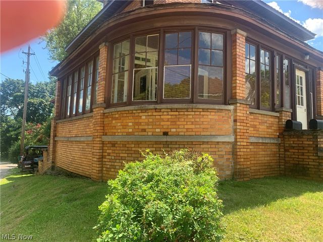 145 Grant Street, Conneaut, OH 44030