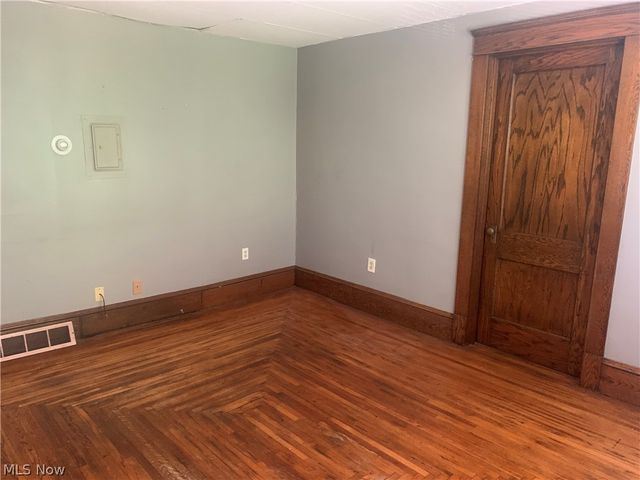 145 Grant Street, Conneaut, OH 44030