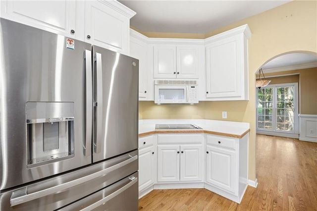 514 Lovinggood Court, Woodstock, GA 30189