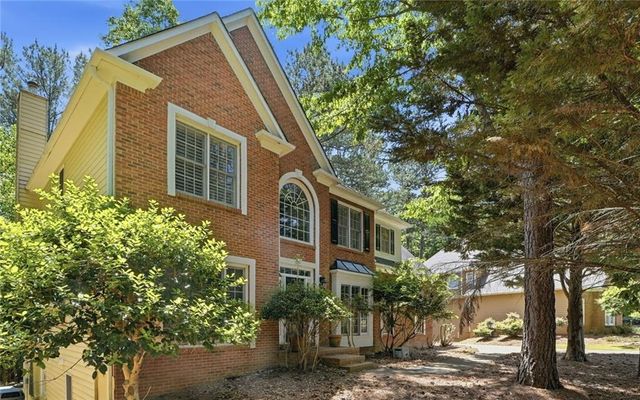514 Lovinggood Court, Woodstock, GA 30189