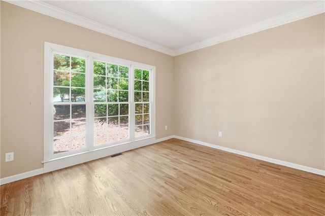 514 Lovinggood Court, Woodstock, GA 30189