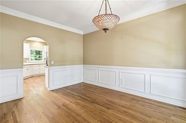 514 Lovinggood Court, Woodstock, GA 30189