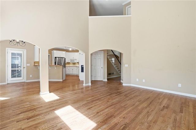 514 Lovinggood Court, Woodstock, GA 30189