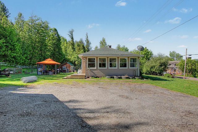 92 Vermont Route 109, Waterville, VT 05492