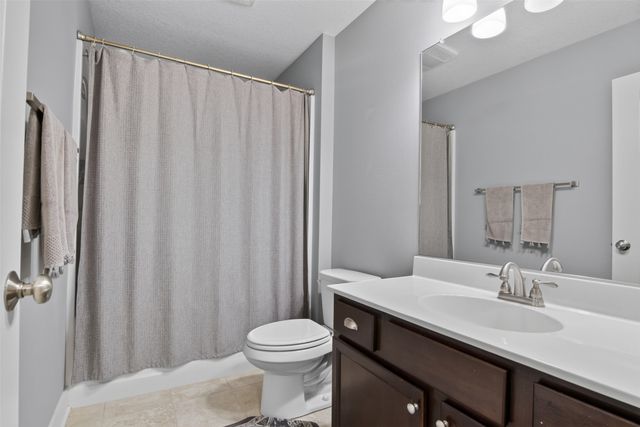 2706 Kingston Drive, Ames, IA 50010