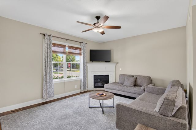 2706 Kingston Drive, Ames, IA 50010