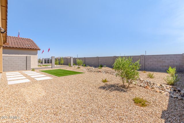 18244 W SOFT WIND Drive, Surprise, AZ 85387