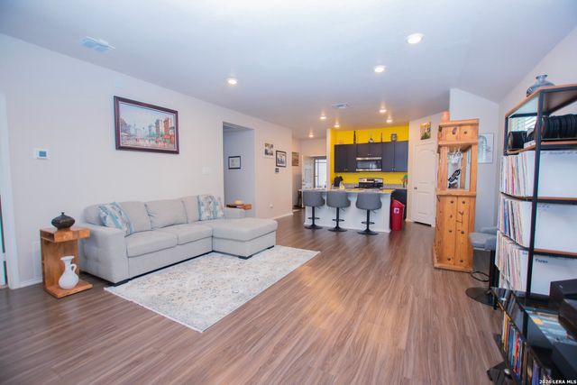 837 Indigo Way, Seguin, TX 78155