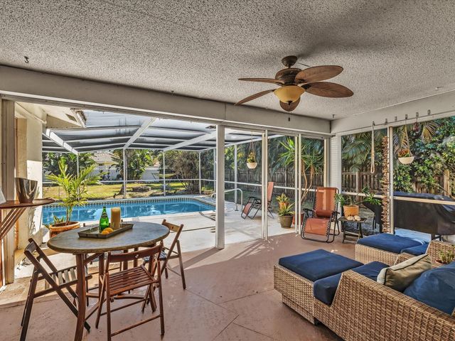 895 NW 87th Avenue, Coral Springs, FL 33071