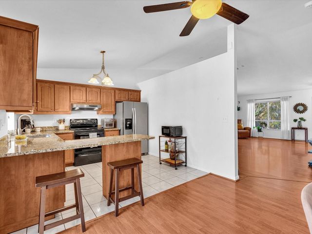 895 NW 87th Avenue, Coral Springs, FL 33071