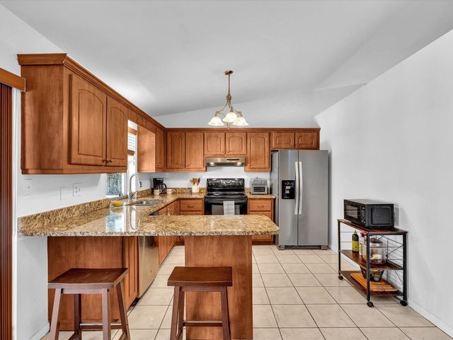 895 NW 87th Avenue, Coral Springs, FL 33071