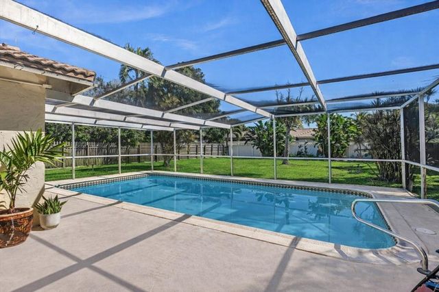 895 NW 87th Avenue, Coral Springs, FL 33071