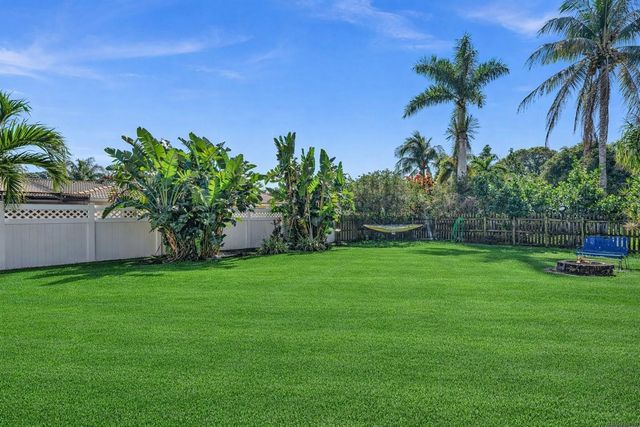 895 NW 87th Avenue, Coral Springs, FL 33071