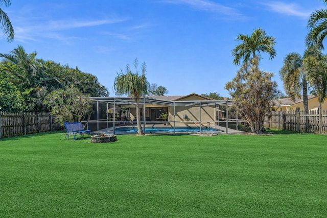 895 NW 87th Avenue, Coral Springs, FL 33071