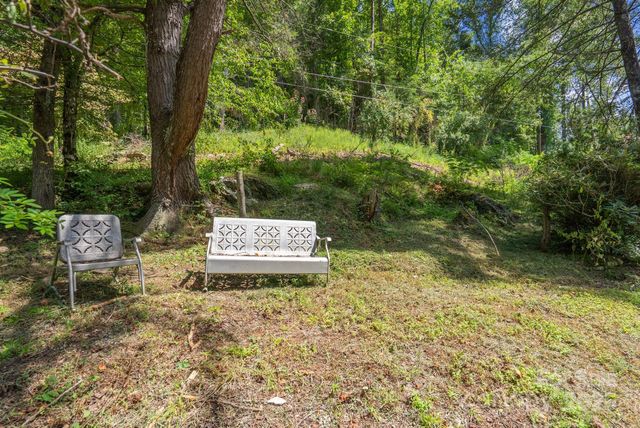 2270 Clear Creek Road, Marion, NC 28752