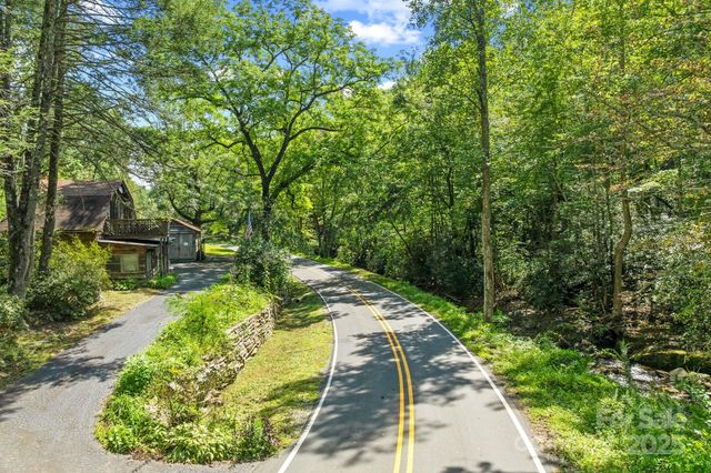 2270 Clear Creek Road, Marion, NC 28752