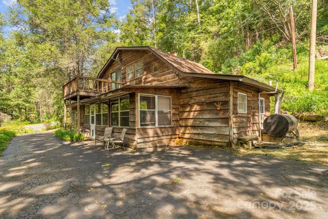 2270 Clear Creek Road, Marion, NC 28752