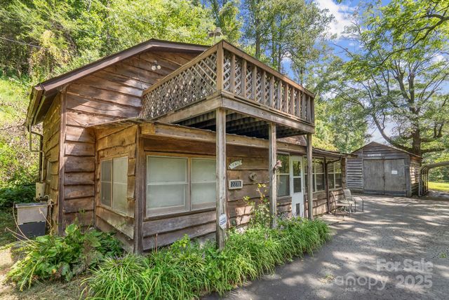2270 Clear Creek Road, Marion, NC 28752