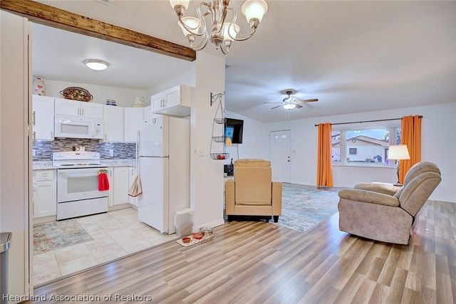 3810 Thunderbird Hill Circle, Sebring, FL 33872