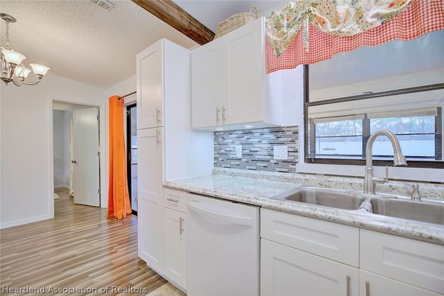 3810 Thunderbird Hill Circle, Sebring, FL 33872