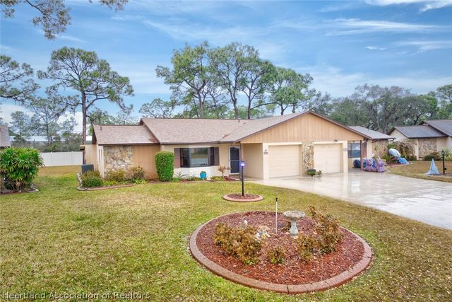 3810 Thunderbird Hill Circle, Sebring, FL 33872