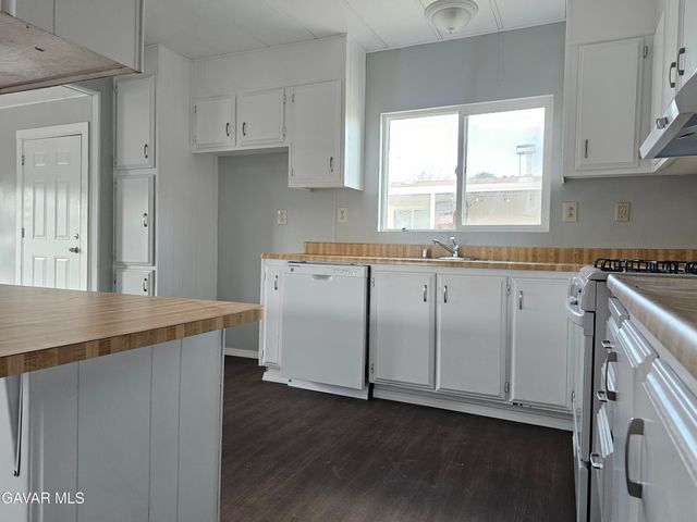2021 Windbreak Drive 6, Rosamond, CA 93560